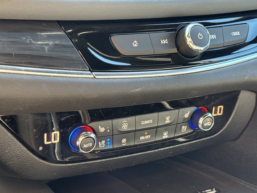 Used 2022 Buick Enclave Premium FWD image 22