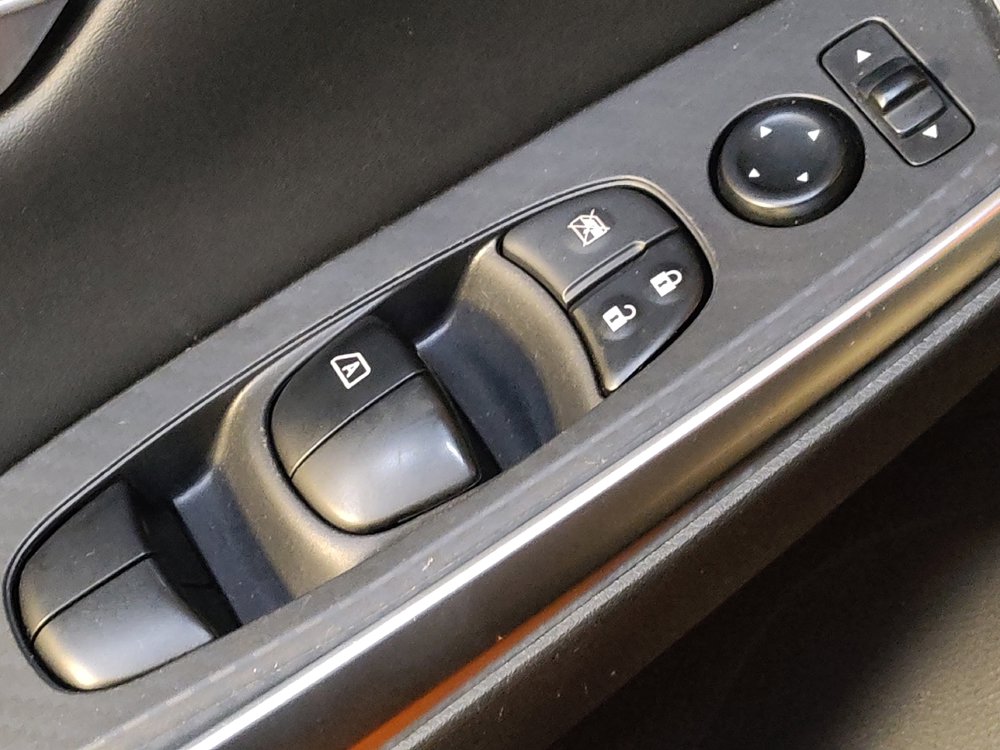 Used 2021 Nissan Sentra SR w/ Trunk Package image 27