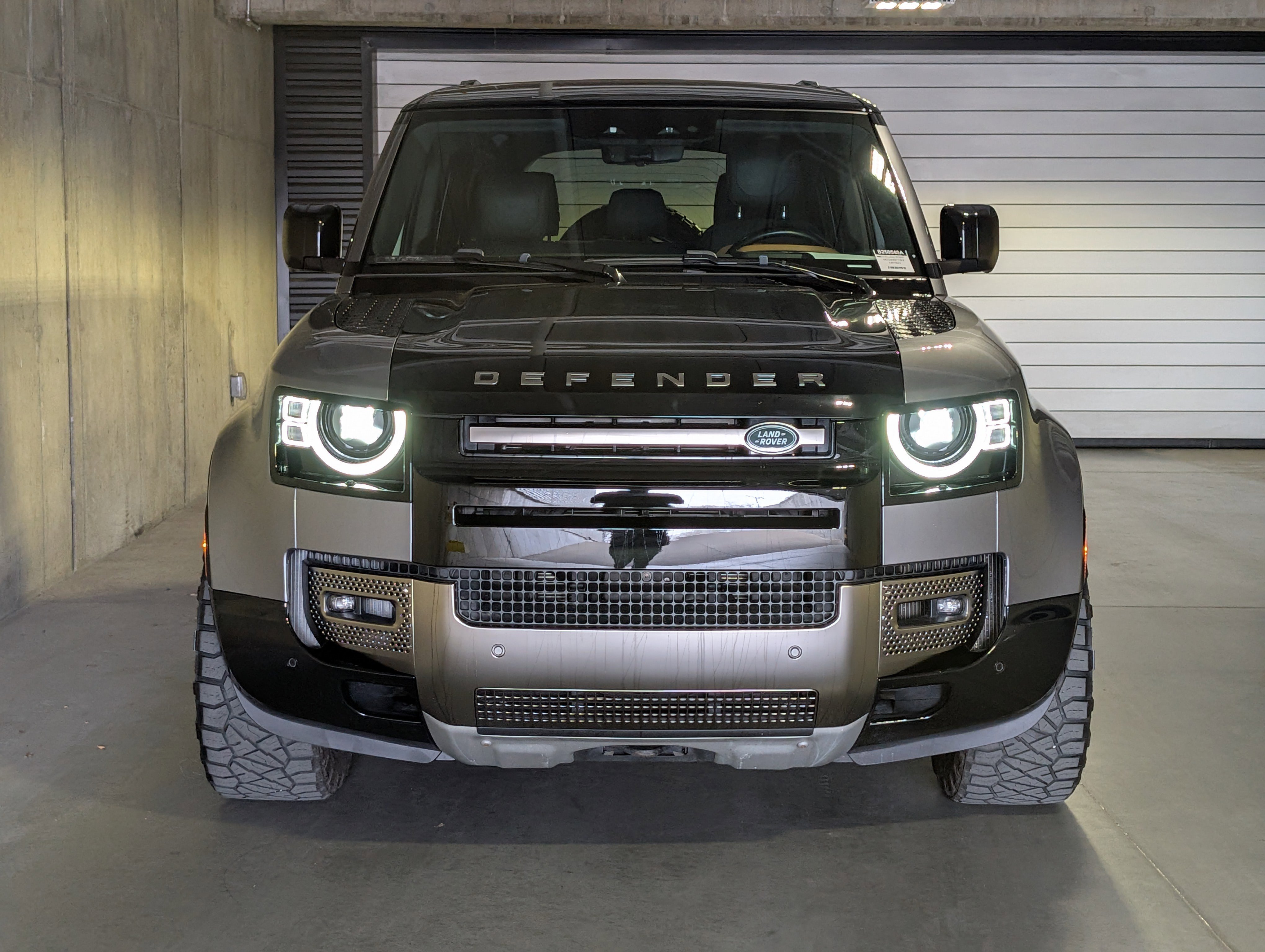 Used 2020 Land Rover Defender 110 X image 12