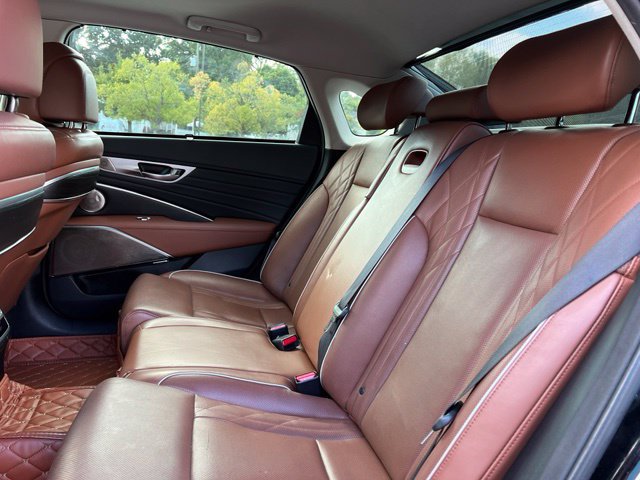 Used 2019 Kia K900 Luxury AWD/4WD image 17