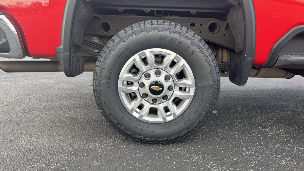 Used 2024 Chevrolet Silverado 2500 LT w/ Convenience Package image 36