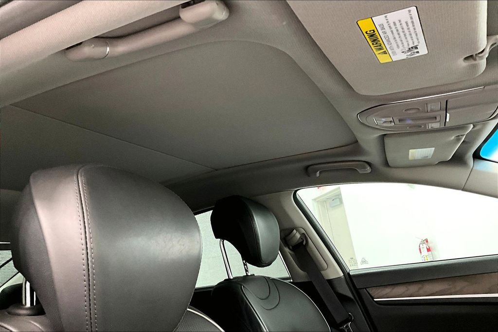 Used 2015 Hyundai Genesis 5.0 w/ Option Group 05 image 20