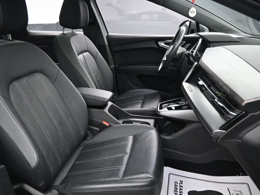 Used 2023 Audi Q4 e-tron Prestige w/ 20" Wheel Package image 33