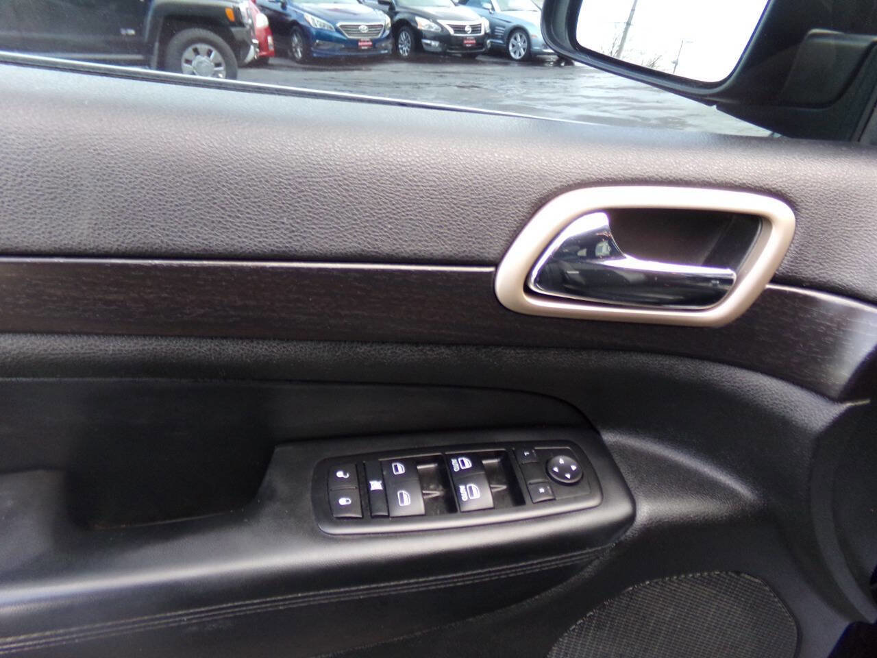 Used 2014 Jeep Grand Cherokee Altitude AWD/4WD image 33