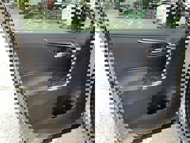 New 2025 Toyota RAV4 XLE image 17