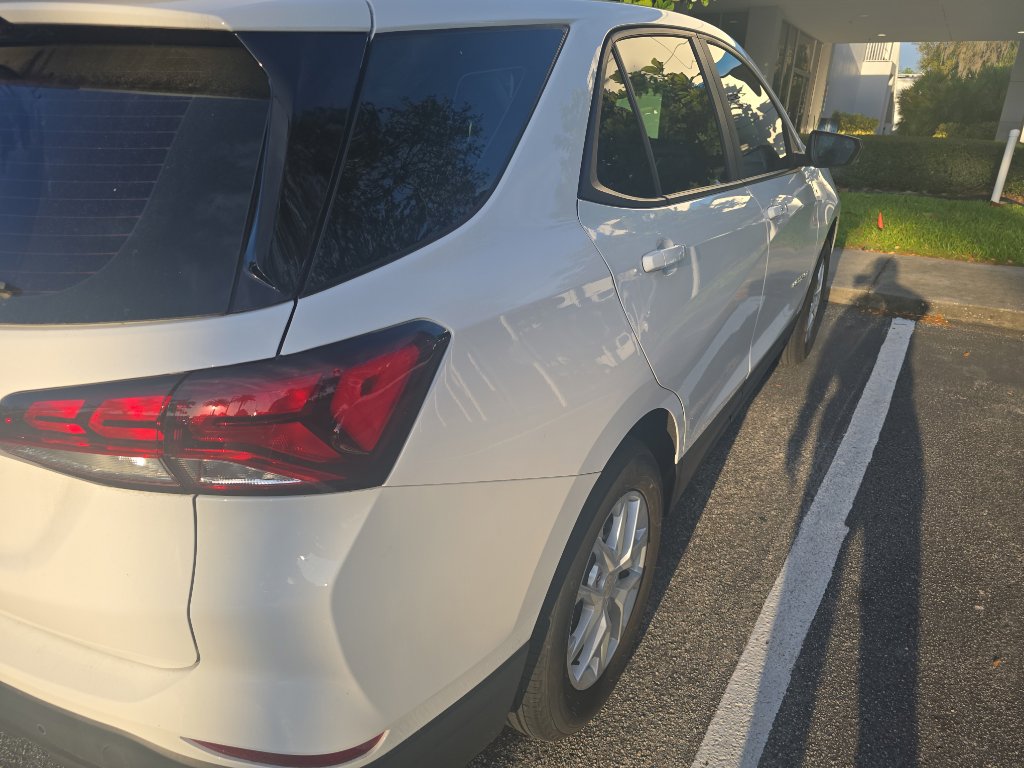 Used 2024 Chevrolet Equinox LS w/ Driver Confidence II Package image 3