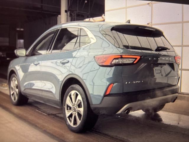 Used 2024 Ford Escape Platinum image 3