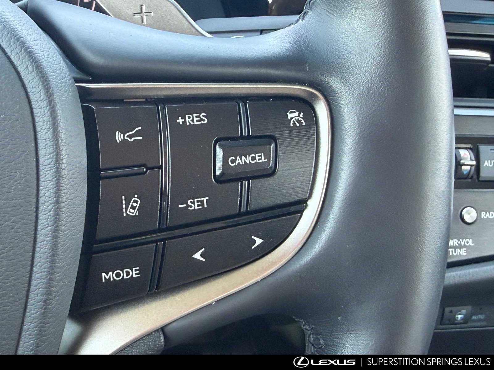 Certified 2025 Lexus ES 300h w/ Premium Package FWD image 21