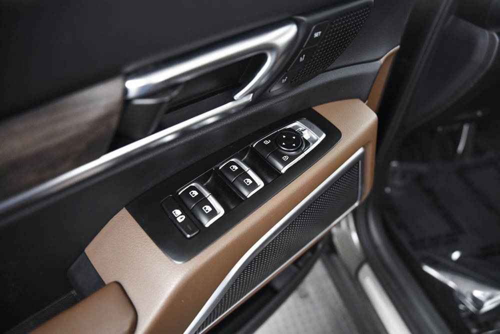 Used 2021 Kia Telluride SX w/ SX Prestige Package image 12