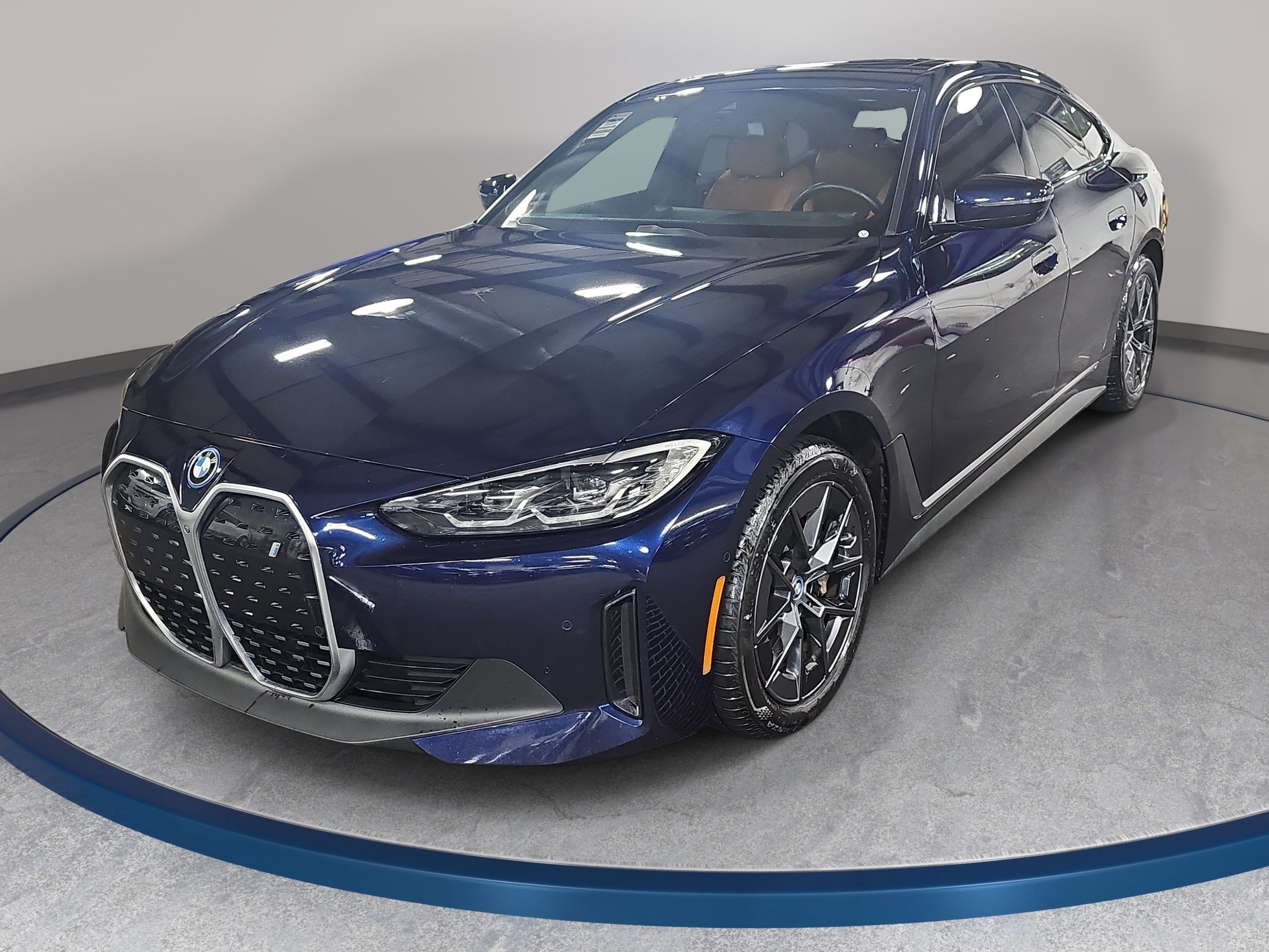 Used 2023 BMW i4 eDrive35 w/ Premium Package RWD image 1