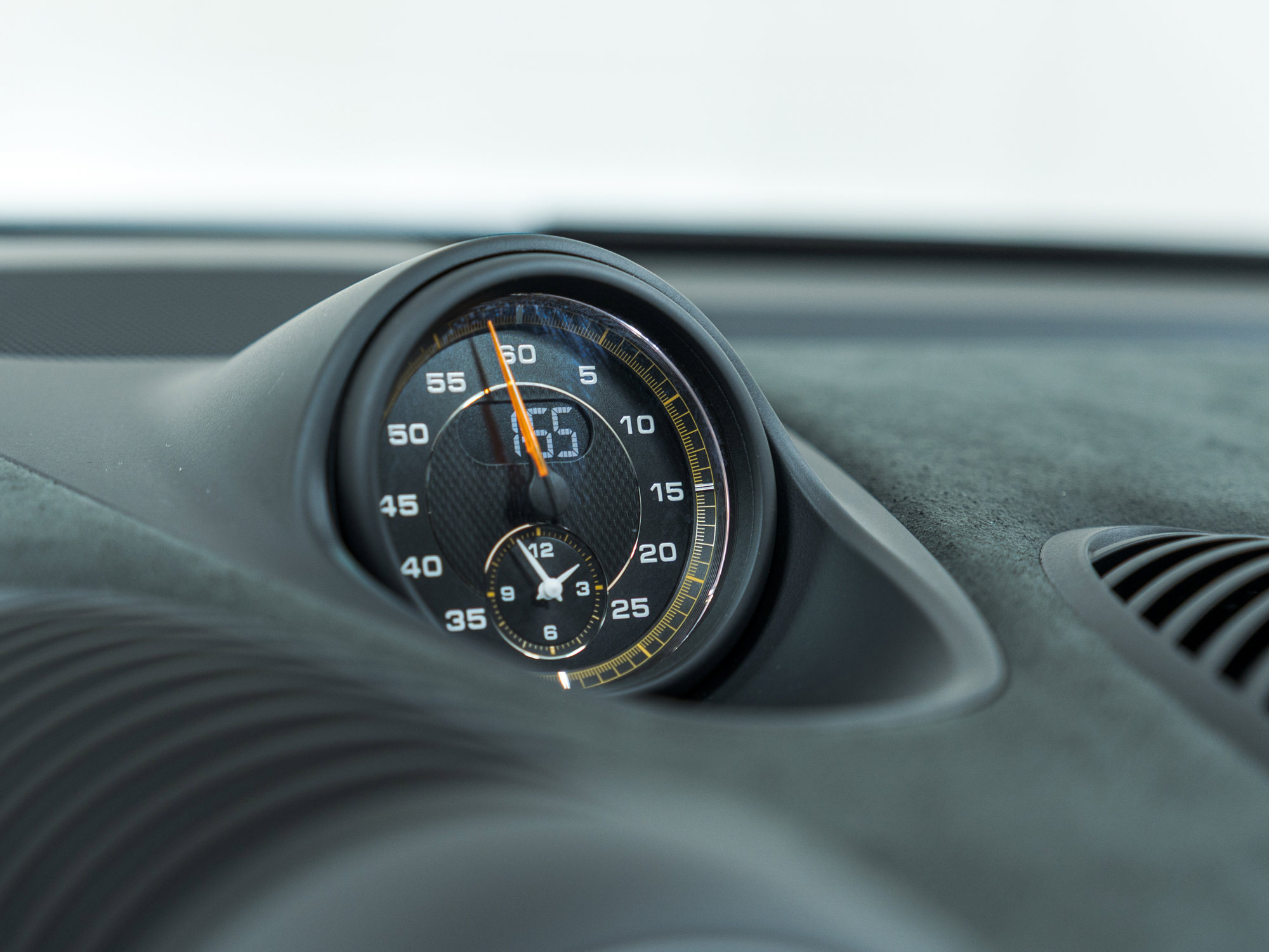 Used 2024 Porsche 718 Cayman GT4 RS image 27