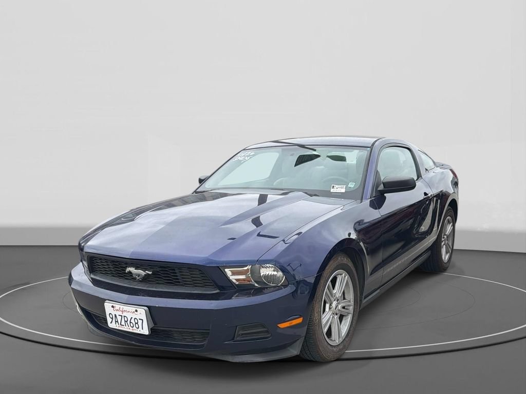 Used 2012 Ford Mustang Coupe RWD image 2