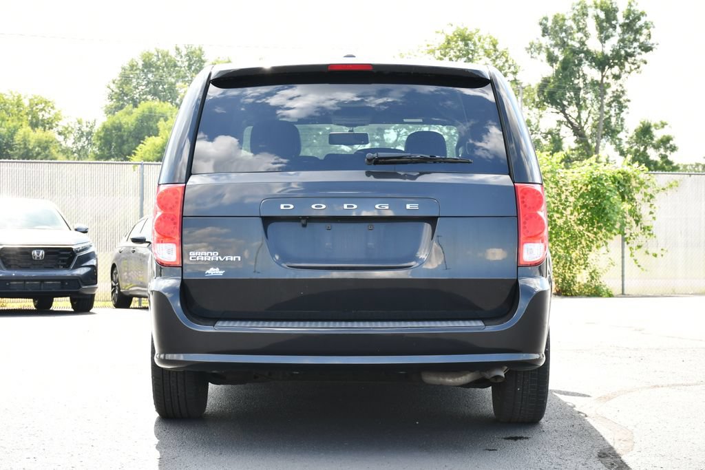 Used 2016 Dodge Grand Caravan SXT FWD image 6