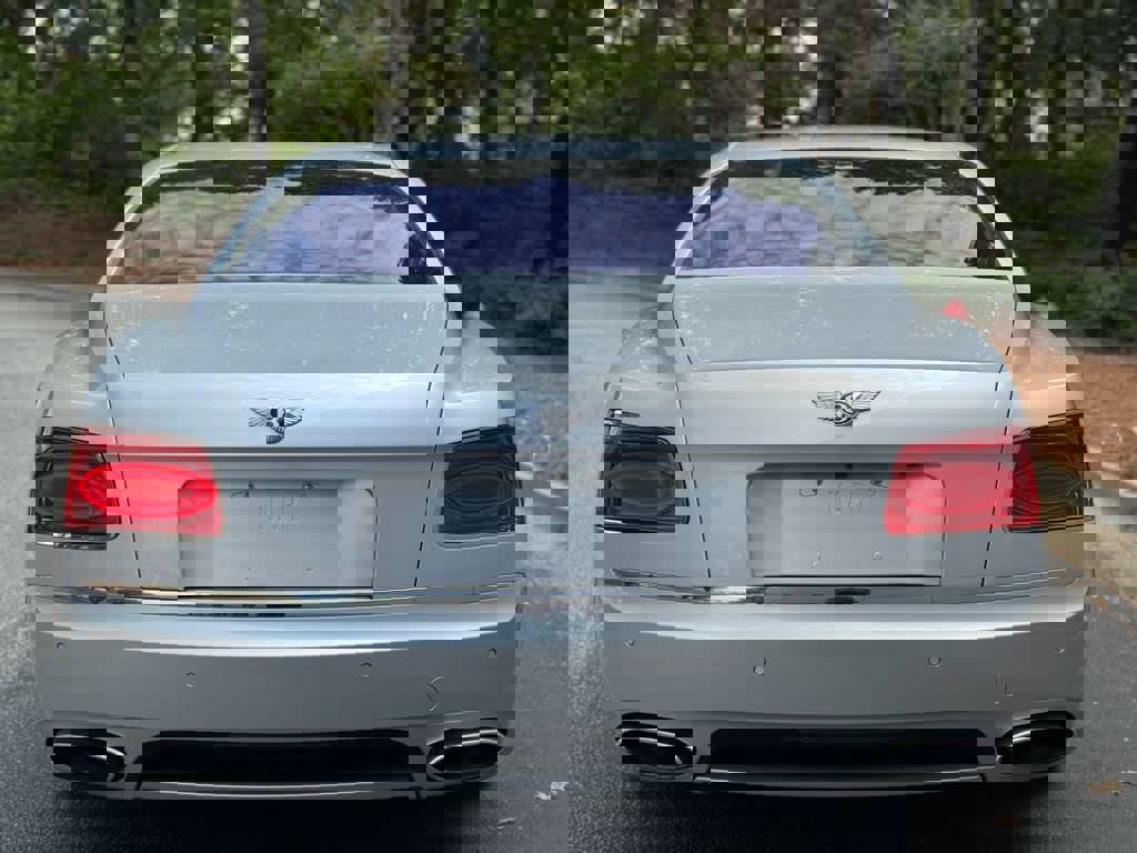 Used 2014 Bentley Flying Spur W12 image 21