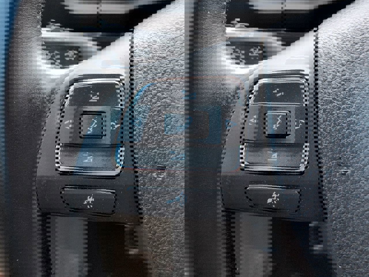 Used 2013 Volkswagen Eos Executive image 24