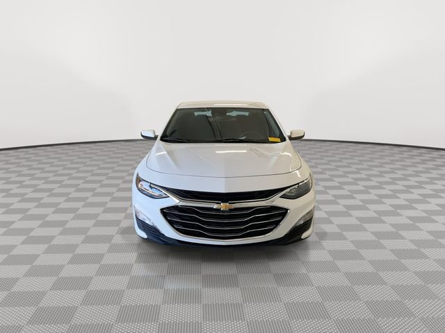 Used 2024 Chevrolet Malibu LT image 3