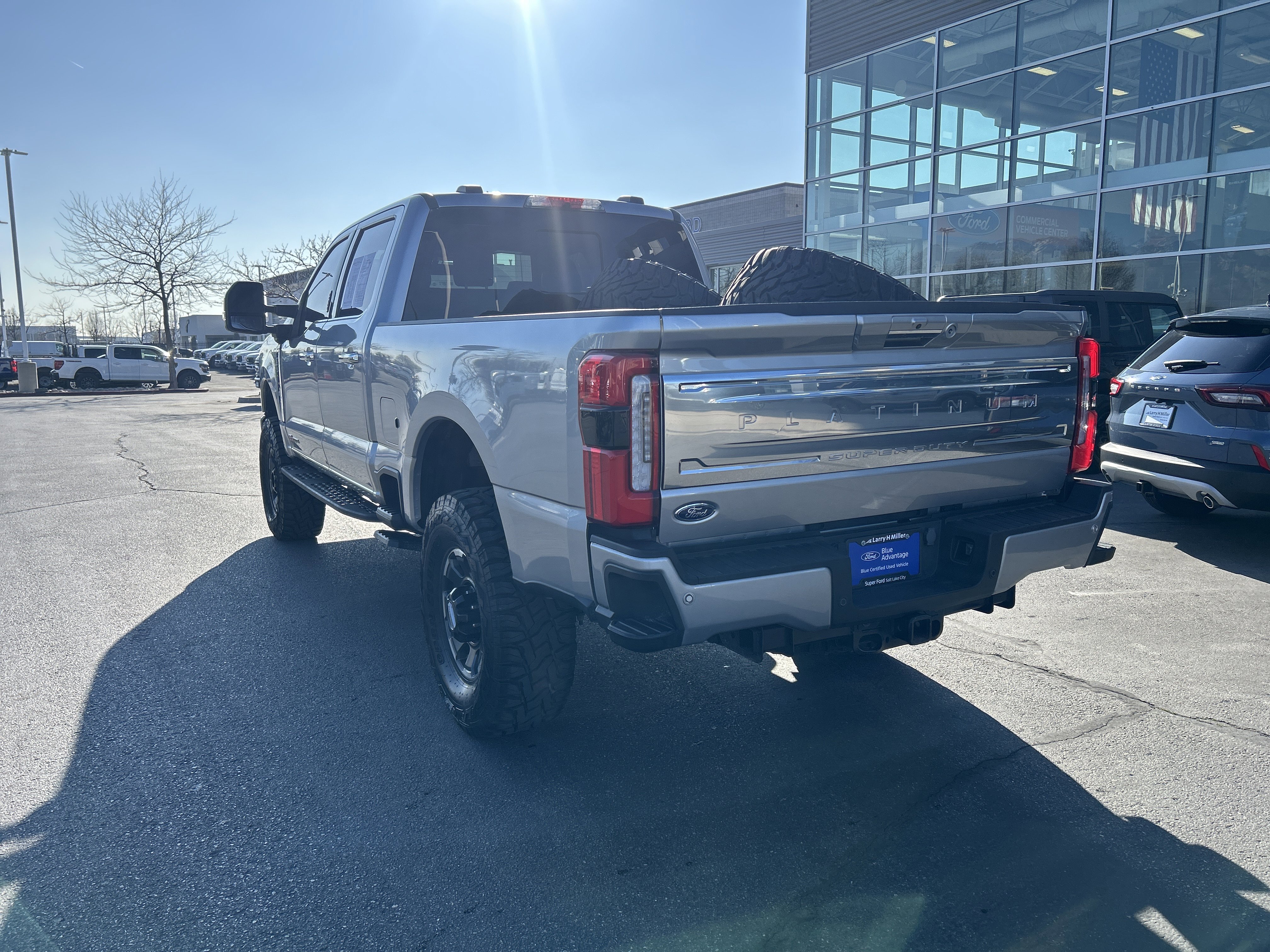 Certified 2024 Ford F350 Platinum w/ Tremor Off-Road Package image 3
