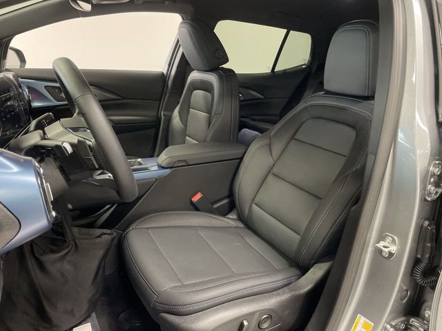 New 2026 Chevrolet Equinox EV LT FWD image 11