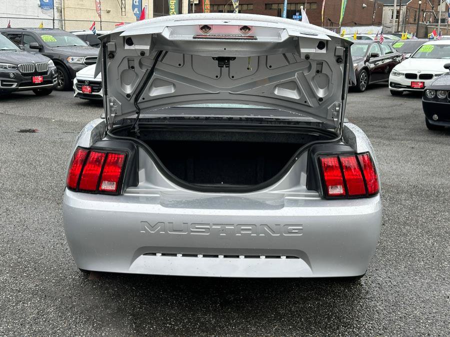 Used 2003 Ford Mustang Premium RWD image 27