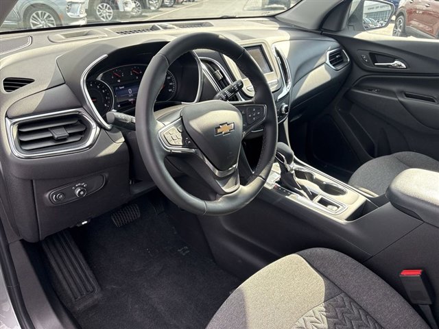 Certified 2024 Chevrolet Equinox LT w/ LPO, Floor Liner Package FWD image 10