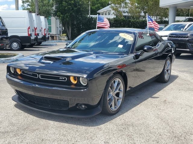 Used 2022 Dodge Challenger GT RWD image 3