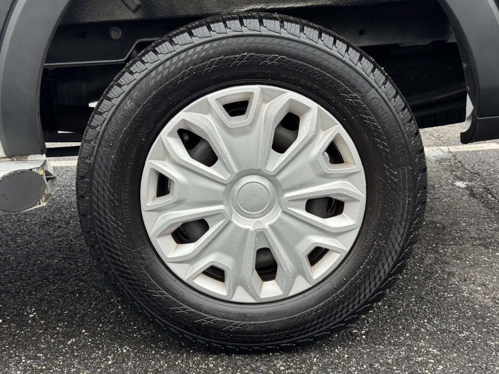 Used 2025 Ford Transit 250 Low Roof w/ Exterior Upgrade Package RWD image 9