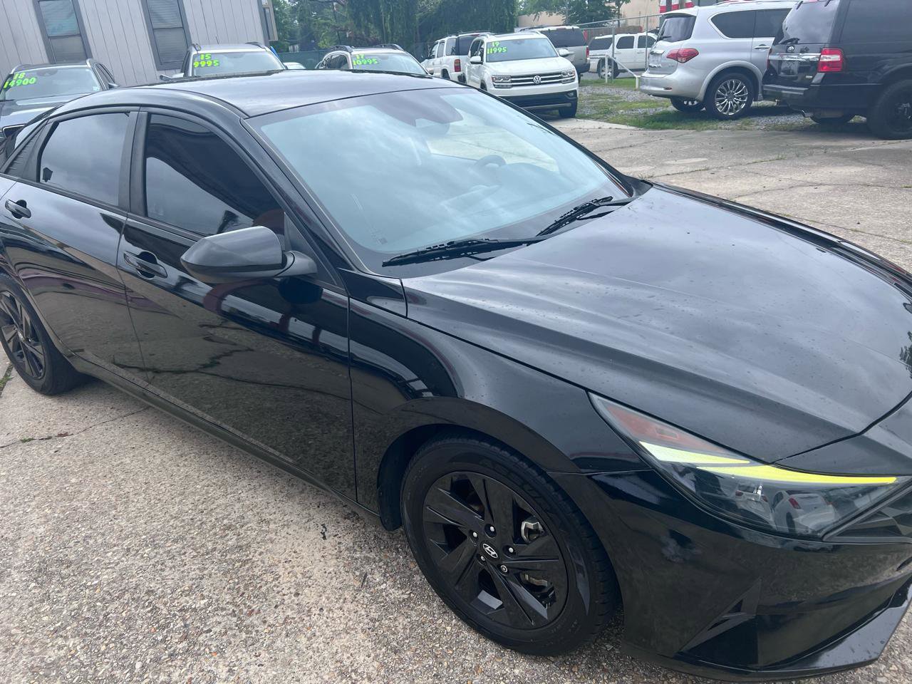 Used 2021 Hyundai Elantra SEL w/ Convenience Package FWD image 3