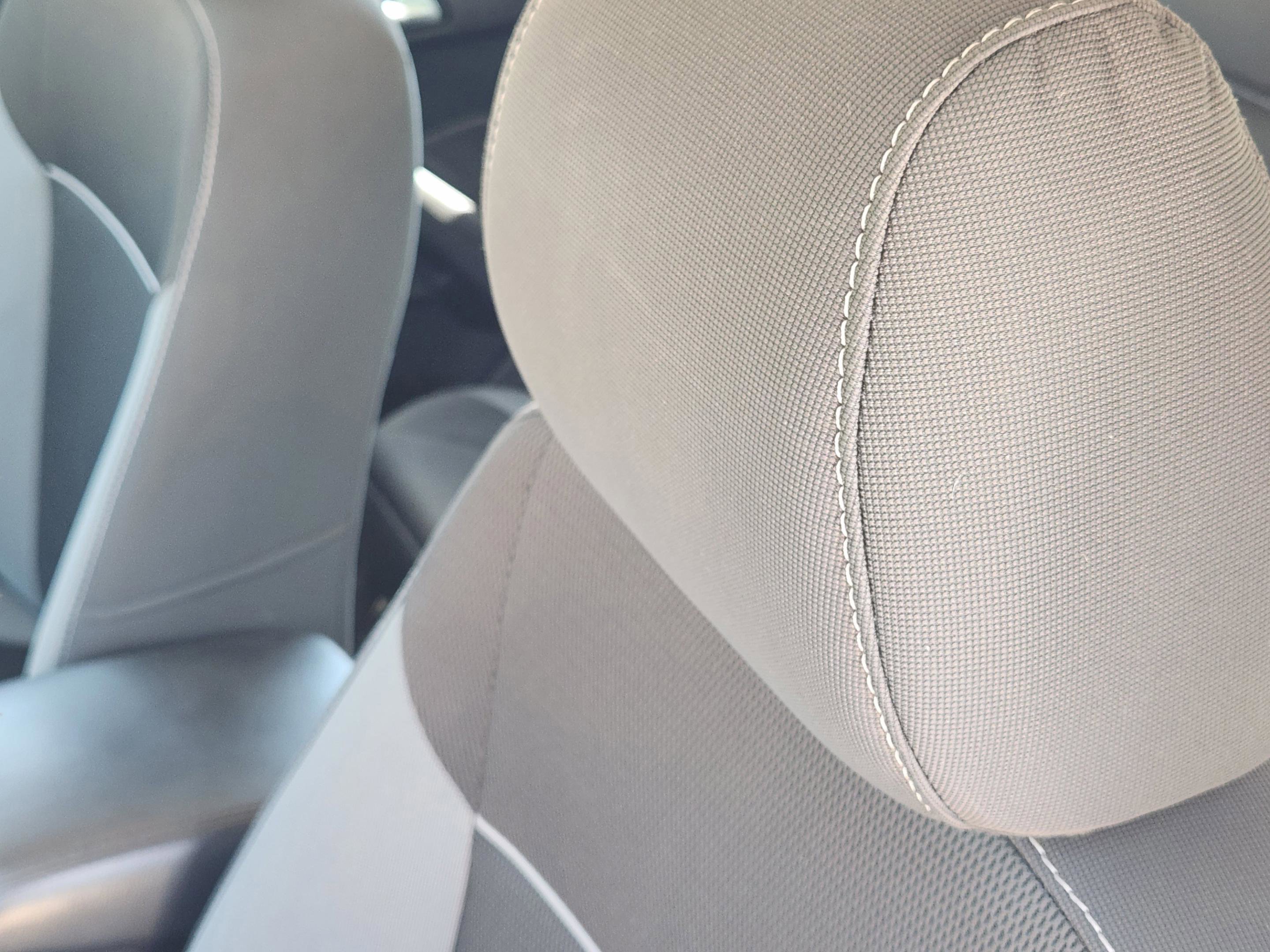 Used 2014 Ford Focus SE image 11