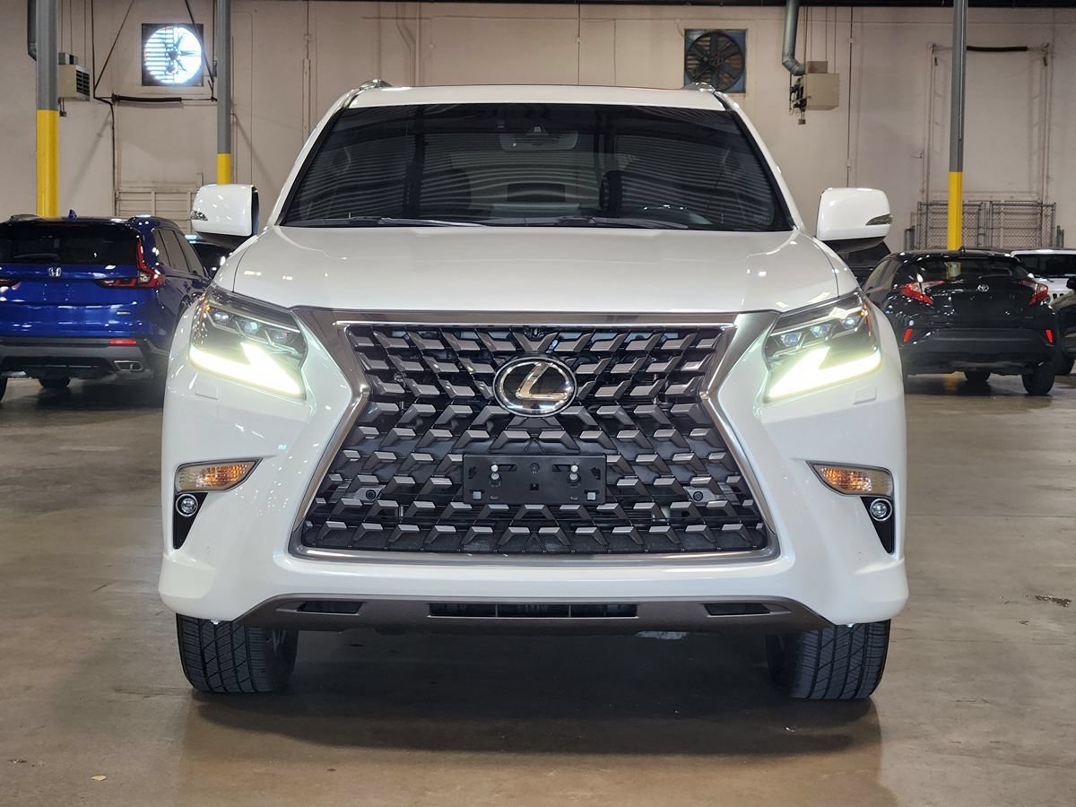 Used 2022 Lexus GX 460 Premium w/ Premium Package AWD/4WD image 2