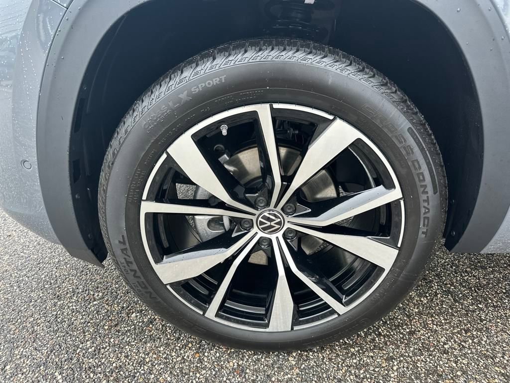 New 2025 Volkswagen Atlas SEL Premium R-Line image 29