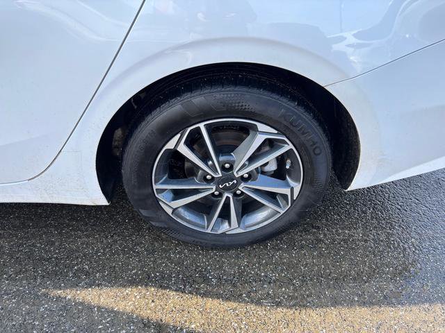 Used 2024 Kia Forte LXS image 32