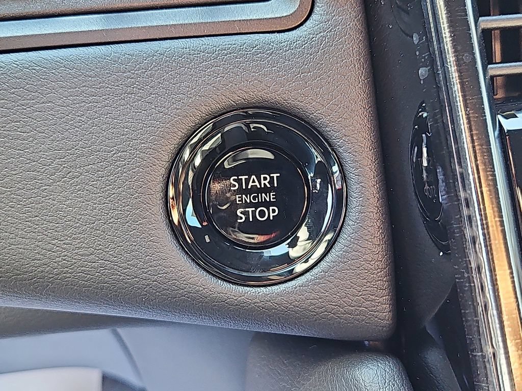 New 2025 Nissan Armada PRO-4X AWD/4WD image 12