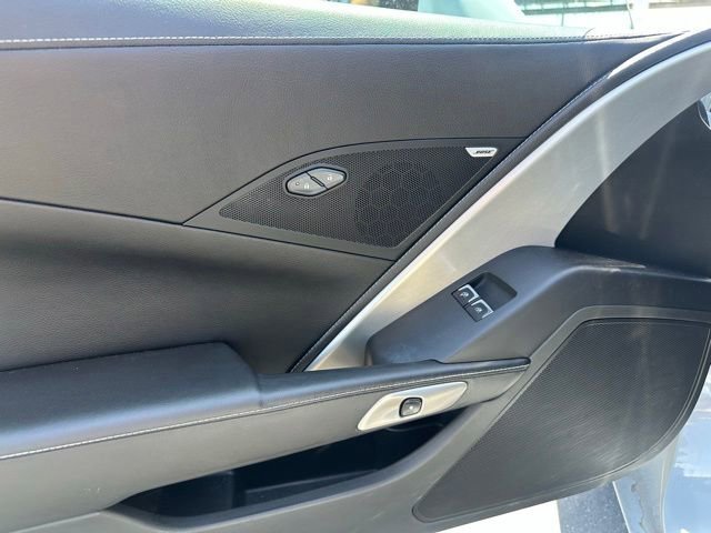 Used 2019 Chevrolet Corvette Stingray Coupe w/ Carbon Flash Badge Package RWD image 4