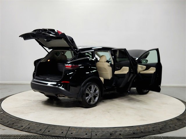 Used 2023 Nissan Murano Platinum w/ Cargo Package image 15