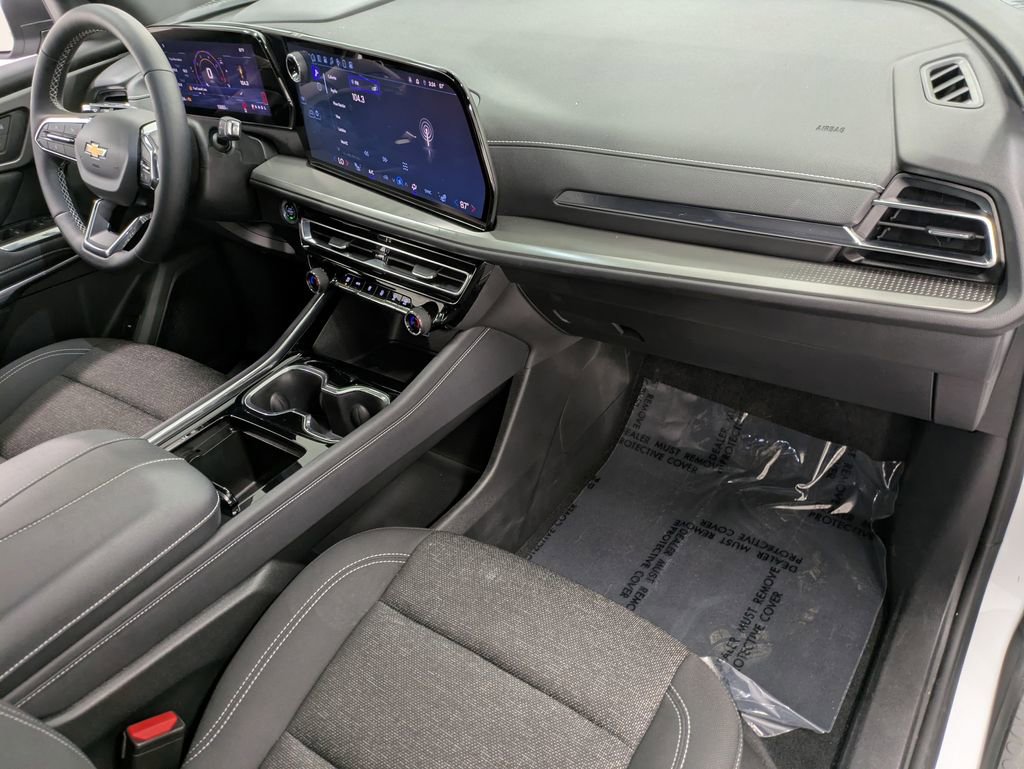 Used 2024 Chevrolet Traverse LS w/ LPO, Floor Liner Package FWD image 30