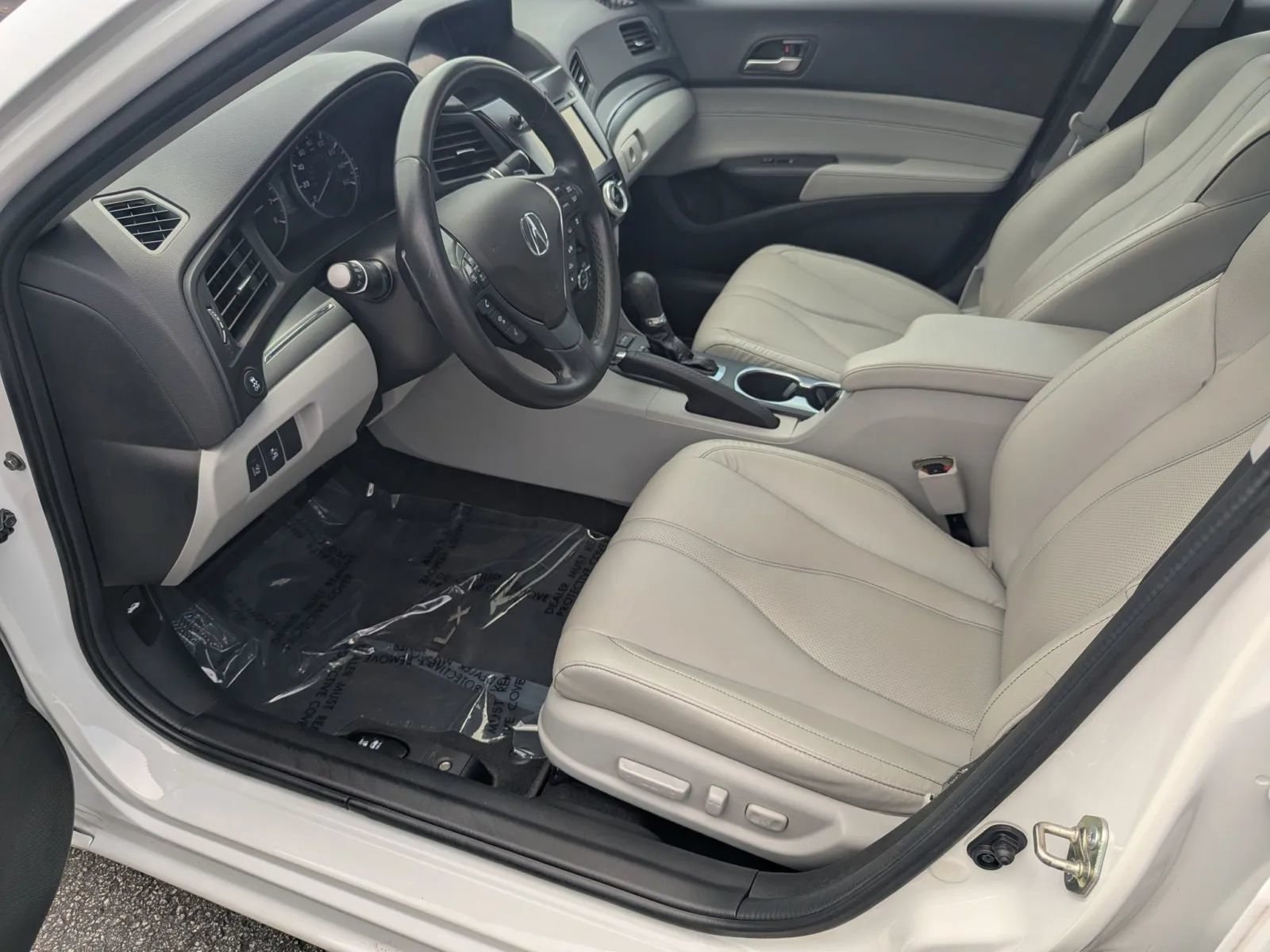 Used 2020 Acura ILX FWD image 9