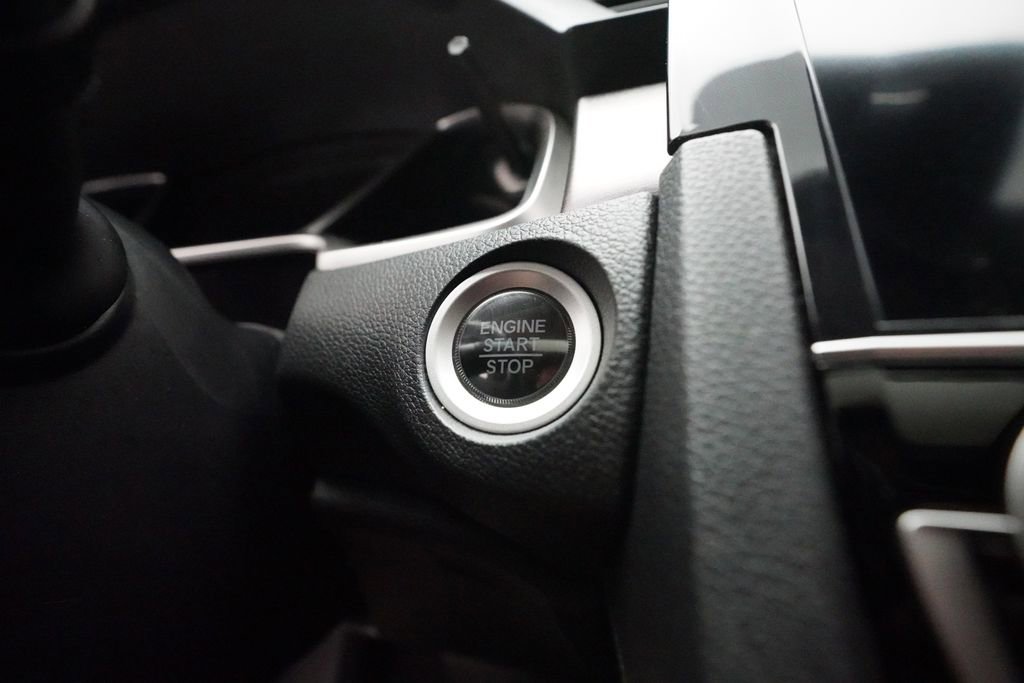 Used 2017 Honda Civic Touring image 30
