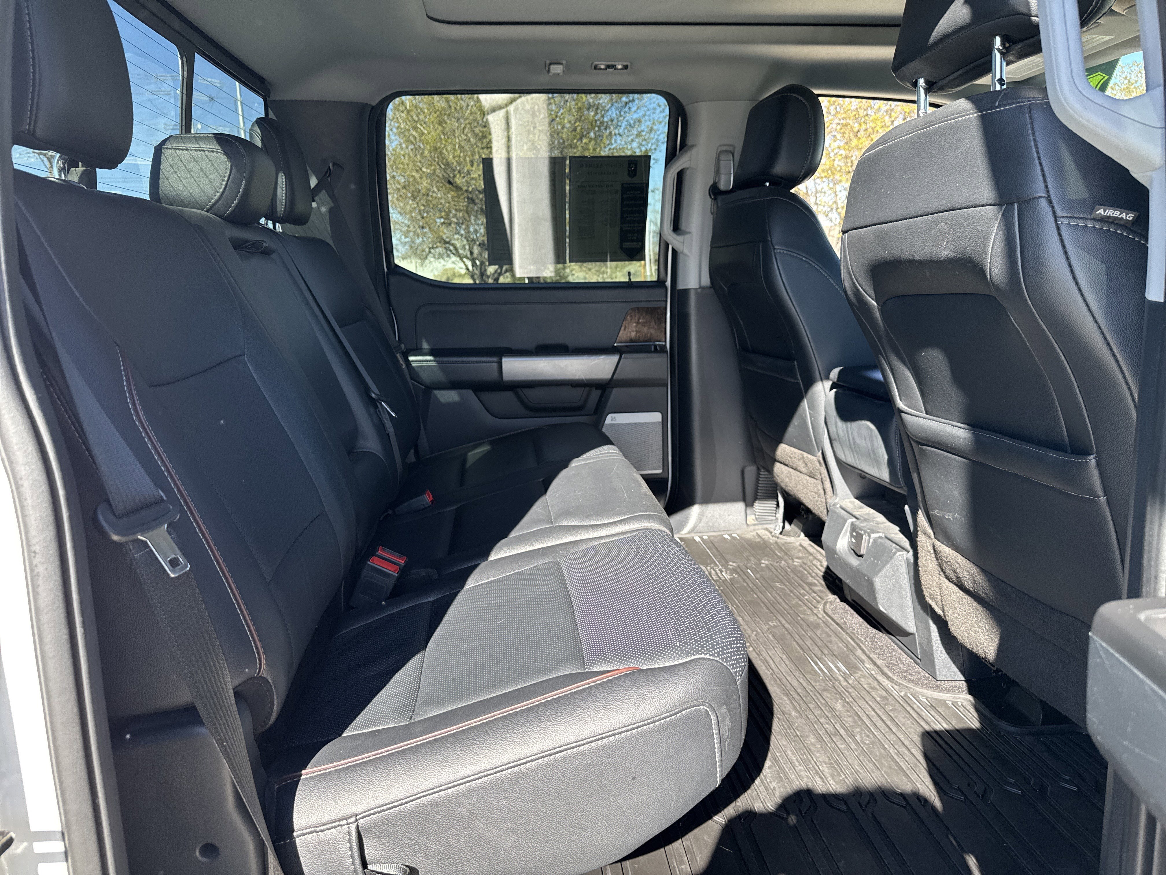 Used 2022 Ford F150 Lariat w/ Max Trailer Tow Package image 23