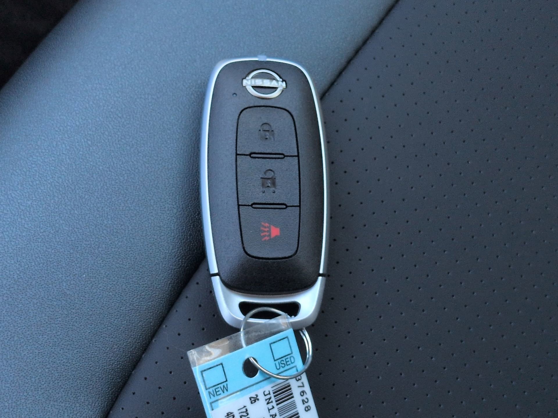 New 2026 Nissan Leaf SV+ w/ Floor Mat Package (SV+) FWD image 27