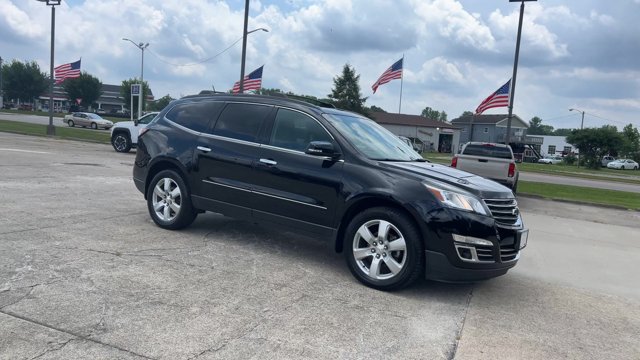 Used 2017 Chevrolet Traverse Premier FWD image 2