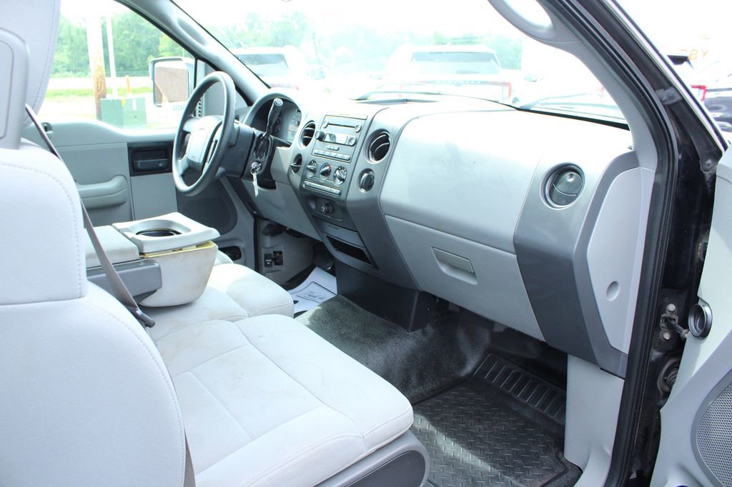 Used 2006 Ford F150 XL RWD image 19