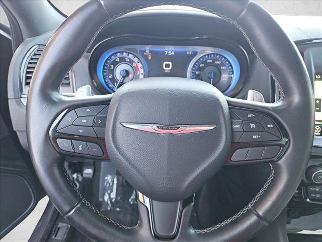 Used 2017 Chrysler 300 S w/ 300S Premium Group RWD image 11