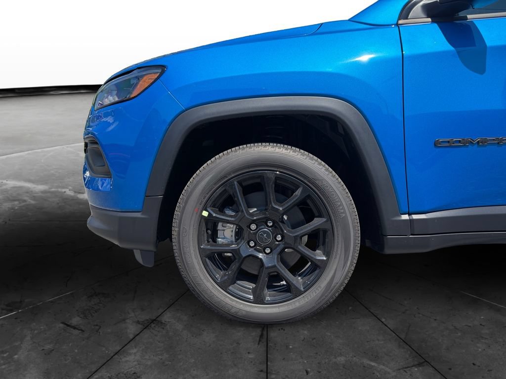 New 2026 Jeep Compass Latitude AWD/4WD image 14
