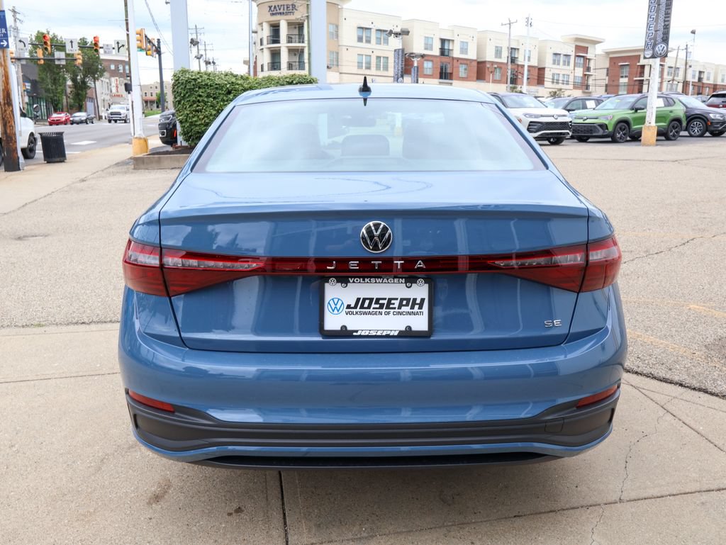 New 2026 Volkswagen Jetta SE FWD image 4