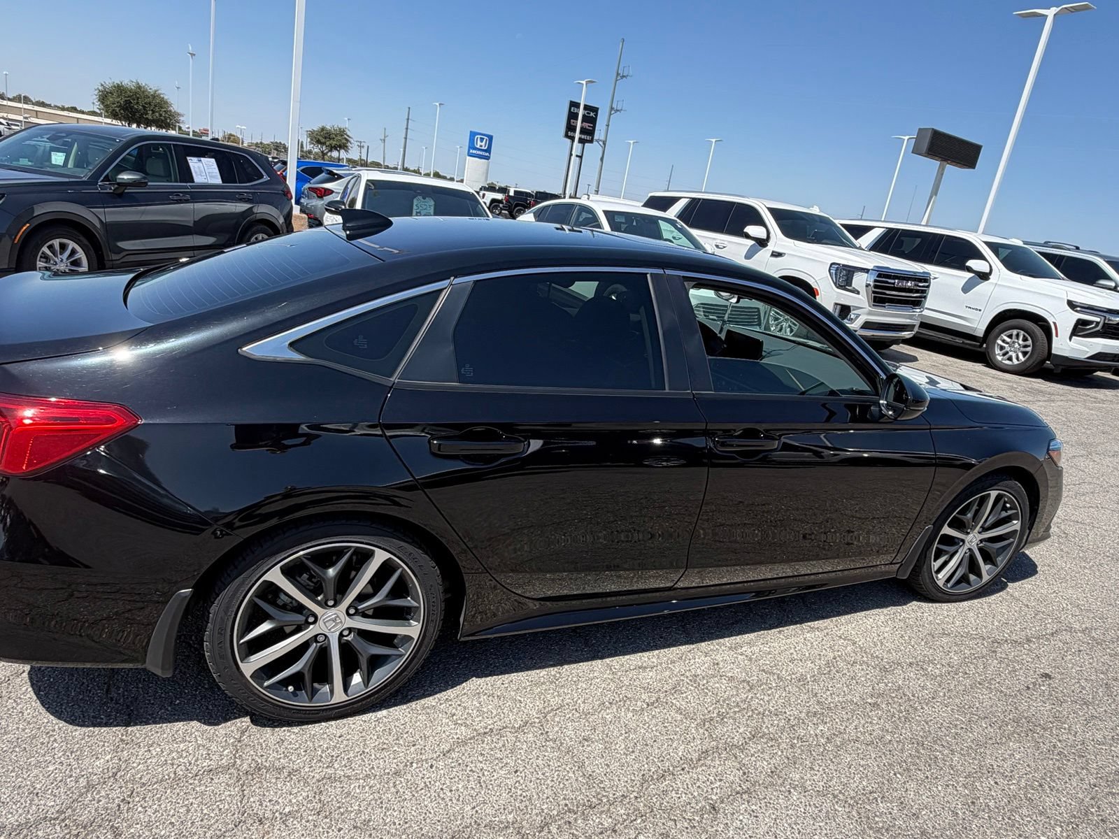 Used 2024 Honda Civic Touring image 3