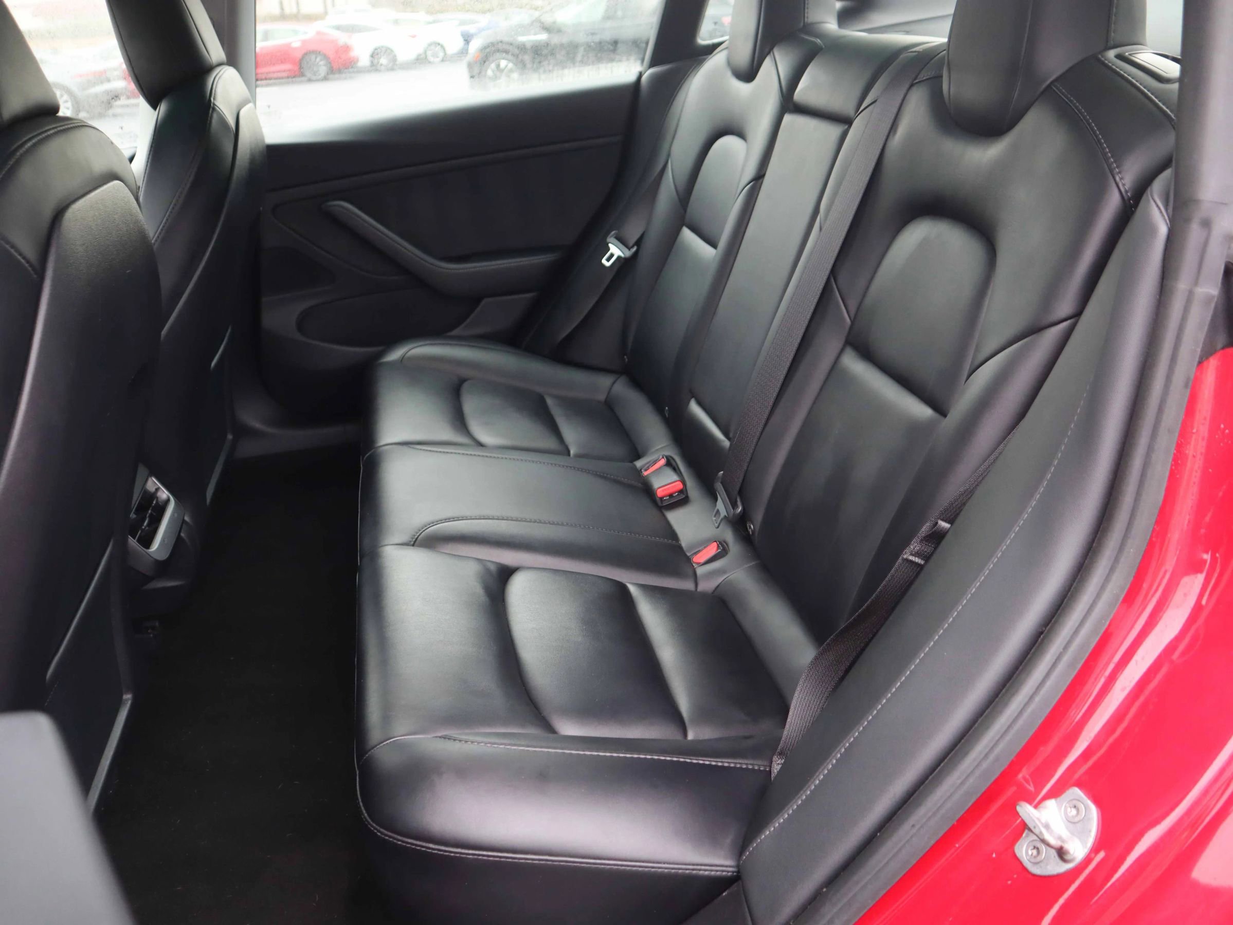 Used 2021 Tesla Model 3 Performance image 3