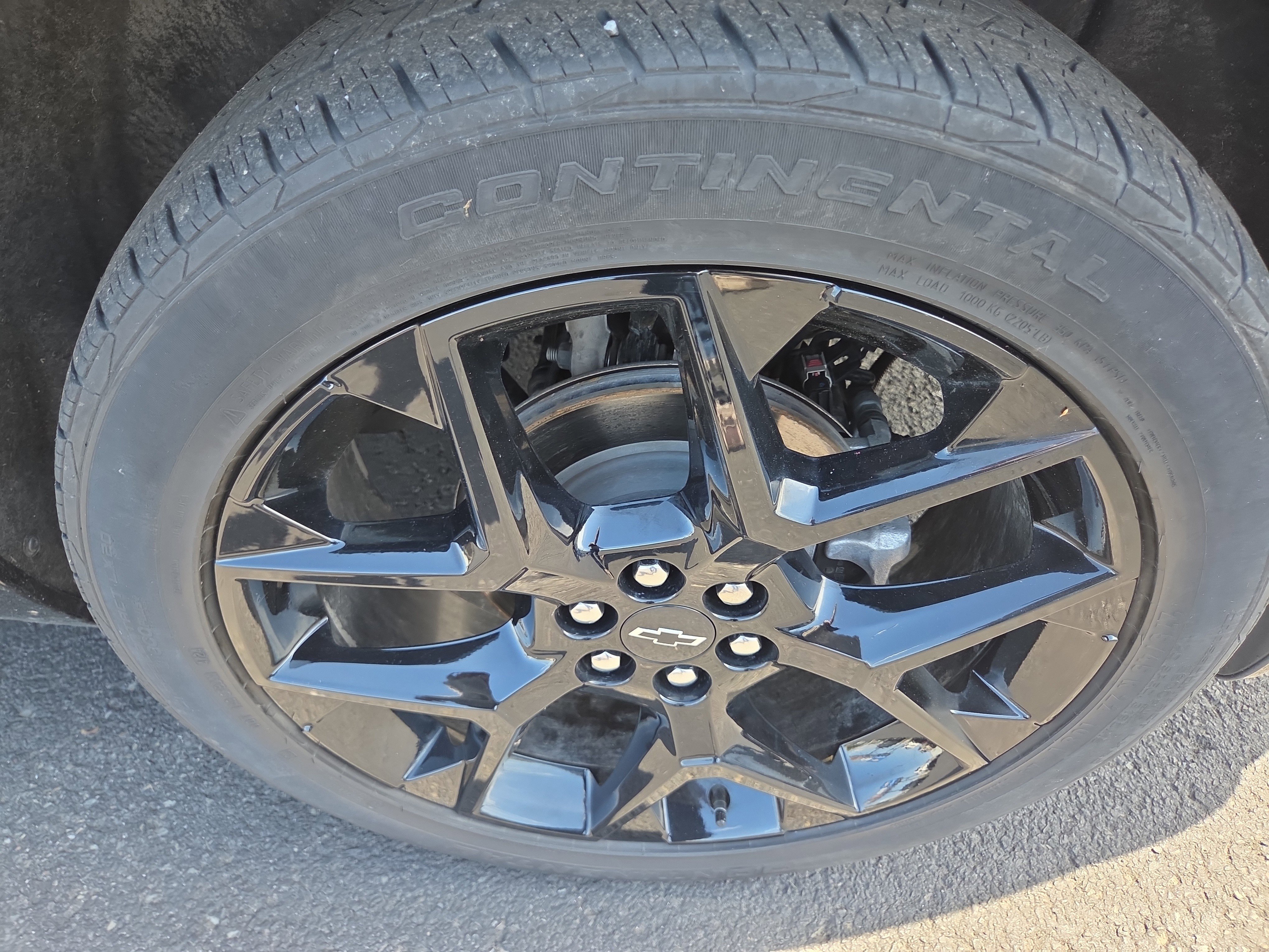 Used 2025 Chevrolet Traverse RS w/ LPO, Floor Liner Package AWD/4WD image 11