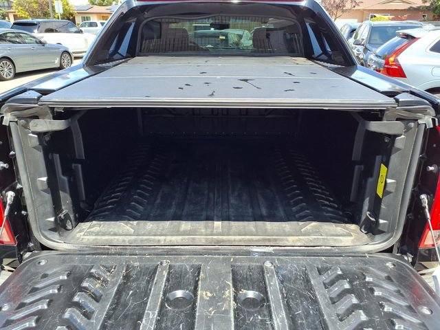 Used 2012 Cadillac Escalade EXT Luxury AWD/4WD image 30