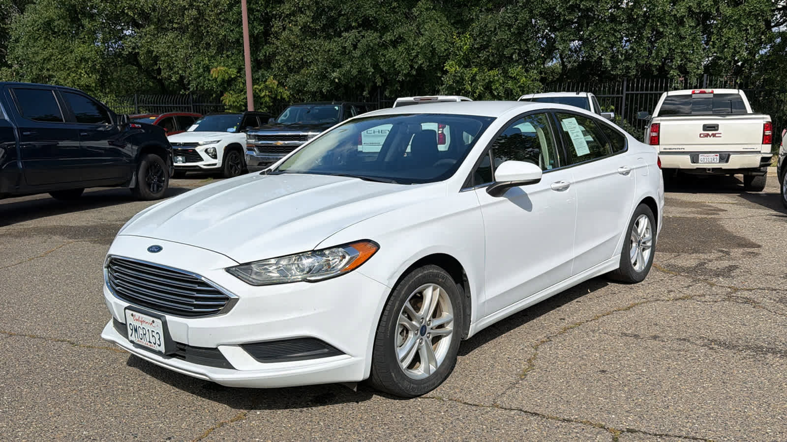 Used 2018 Ford Fusion SE w/ Fusion SE Technology Package FWD image 1