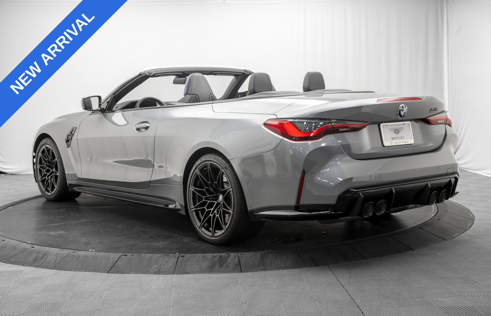 Used 2022 BMW M4 xDrive Competition AWD/4WD image 5